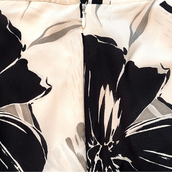 TALBOTS SILK SKIRT FULLY LINED - Picture 3 of 5